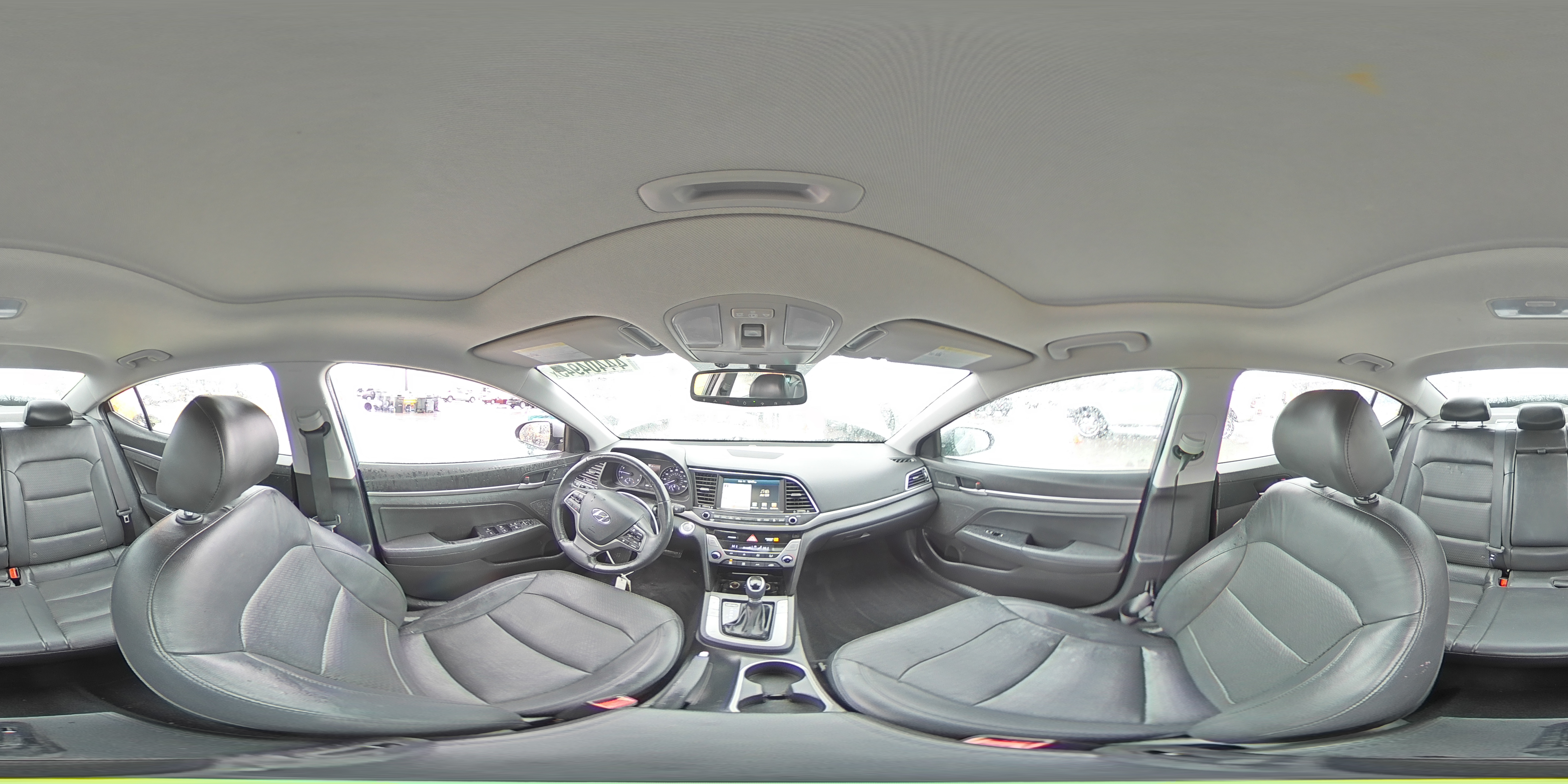 2017 Hyundai Elantra - Image 12
