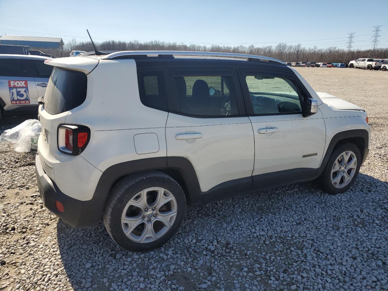 2018 Jeep Renegade - Image 3