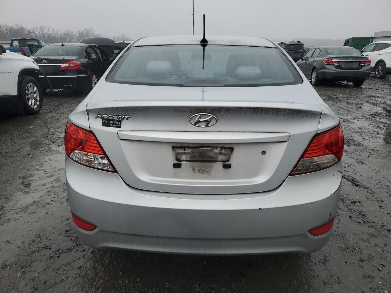 2014 Hyundai Accent - Image 6