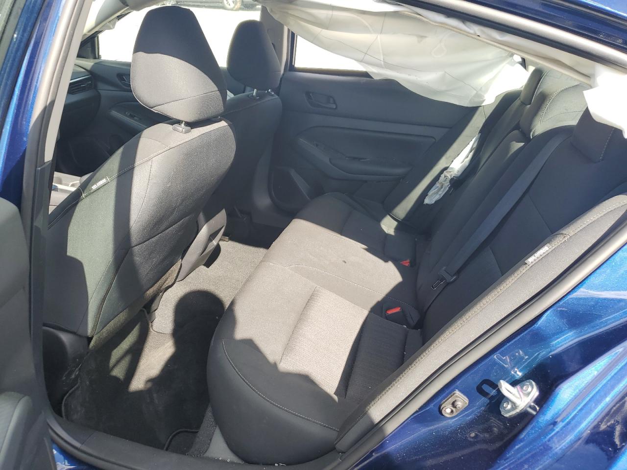 2024 Nissan Altima - Image 10