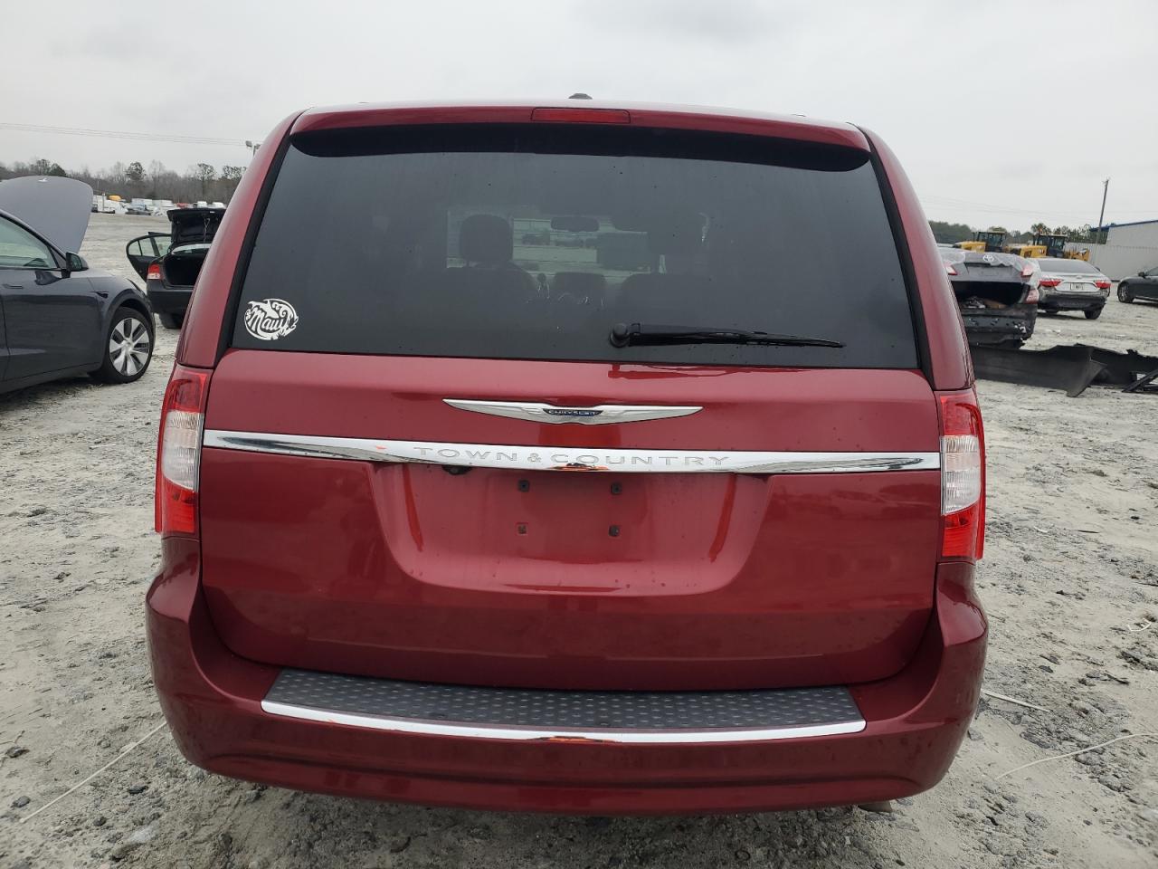2014 Chrysler Town & Country - Image 6