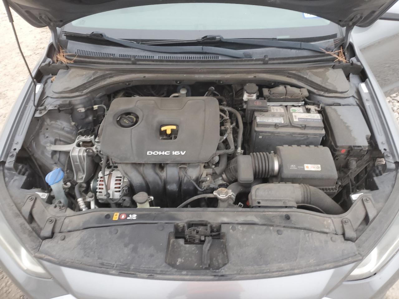 2018 Hyundai Elantra - Image 12