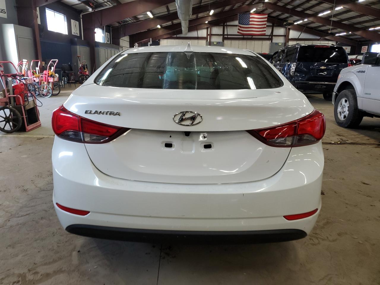 2015 Hyundai Elantra - Image 6