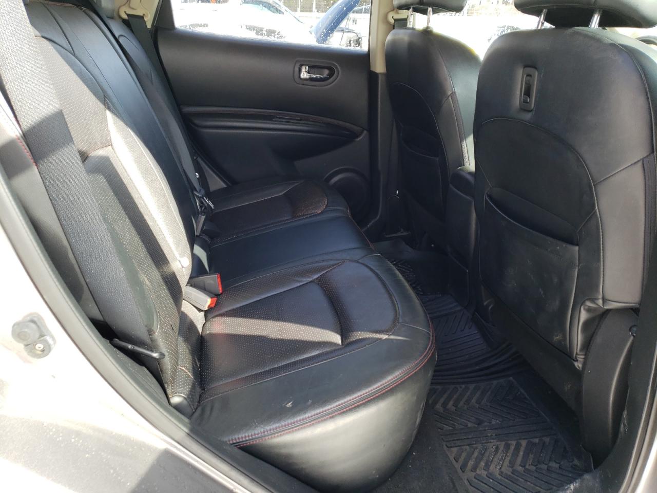 2011 Nissan Rogue - Image 11