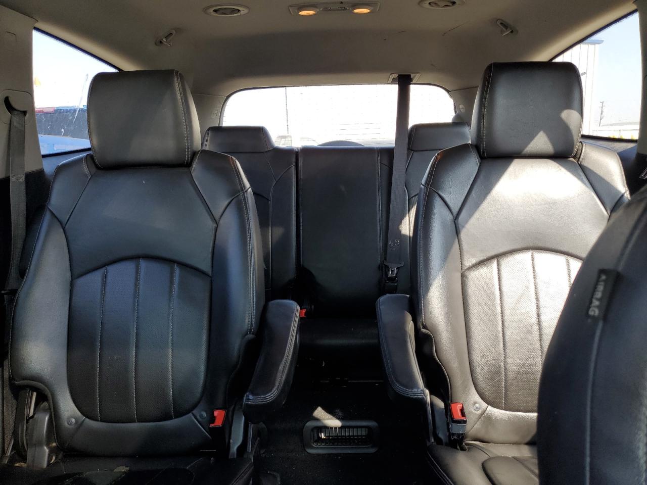 2016 Buick Enclave - Image 10