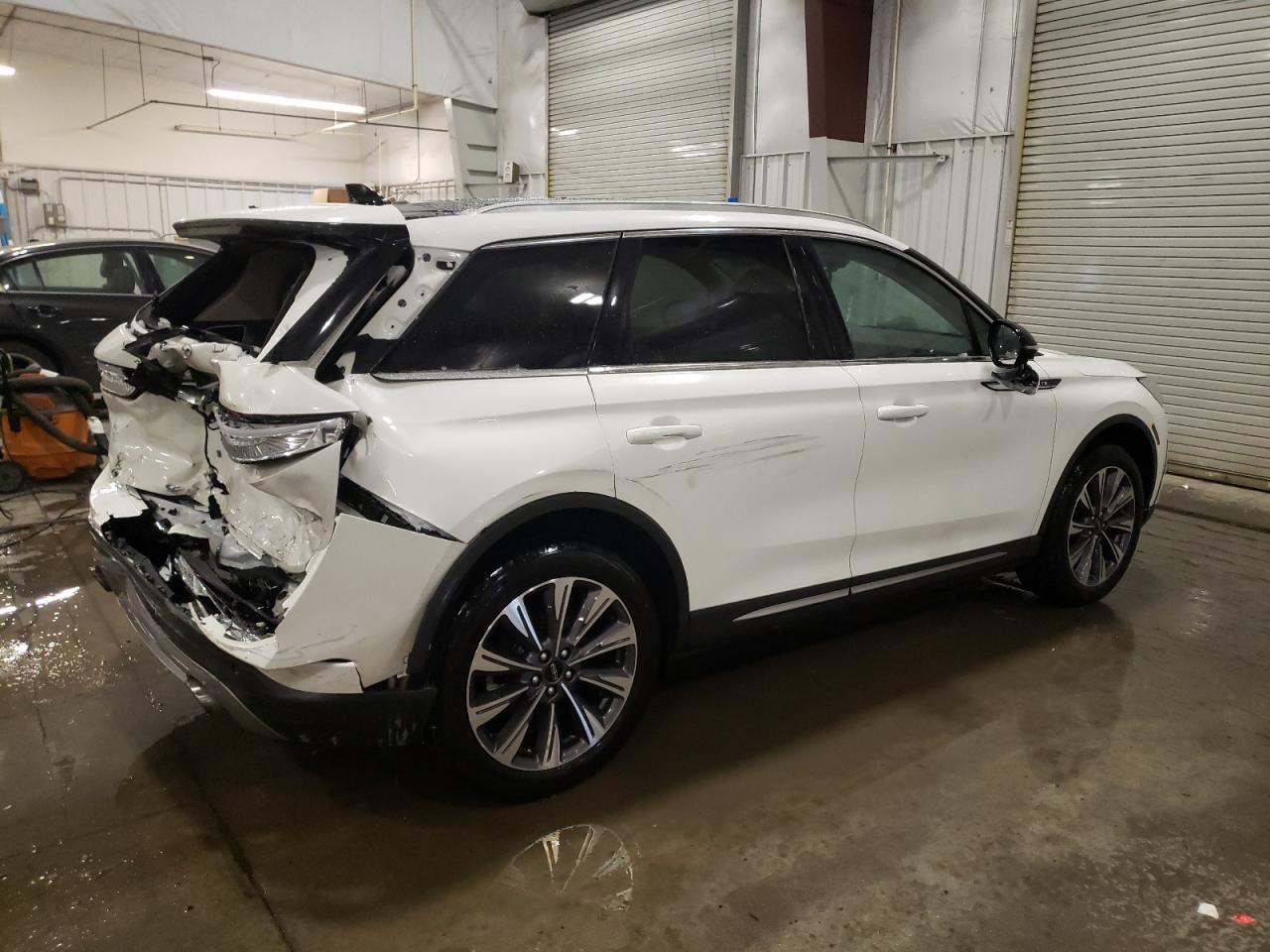 2021 Lincoln Corsair - Image 3