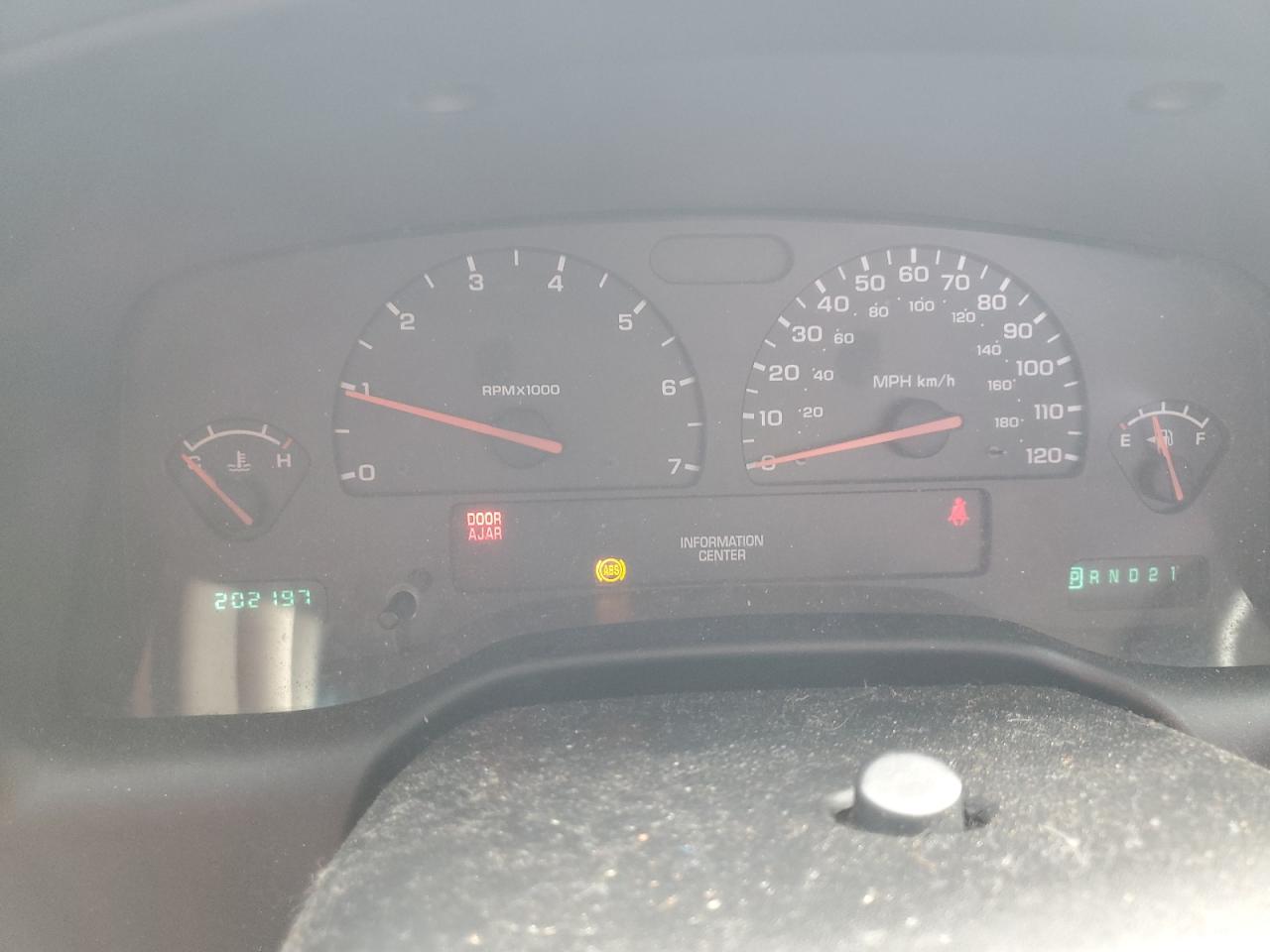 2004 Dodge Dakota - Image 9