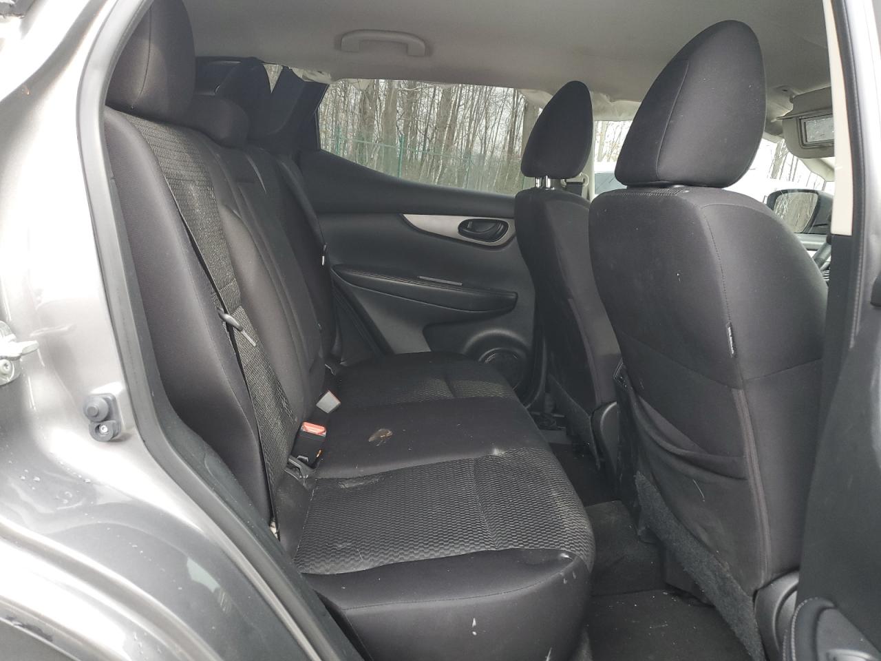 2019 Nissan Rogue - Image 11