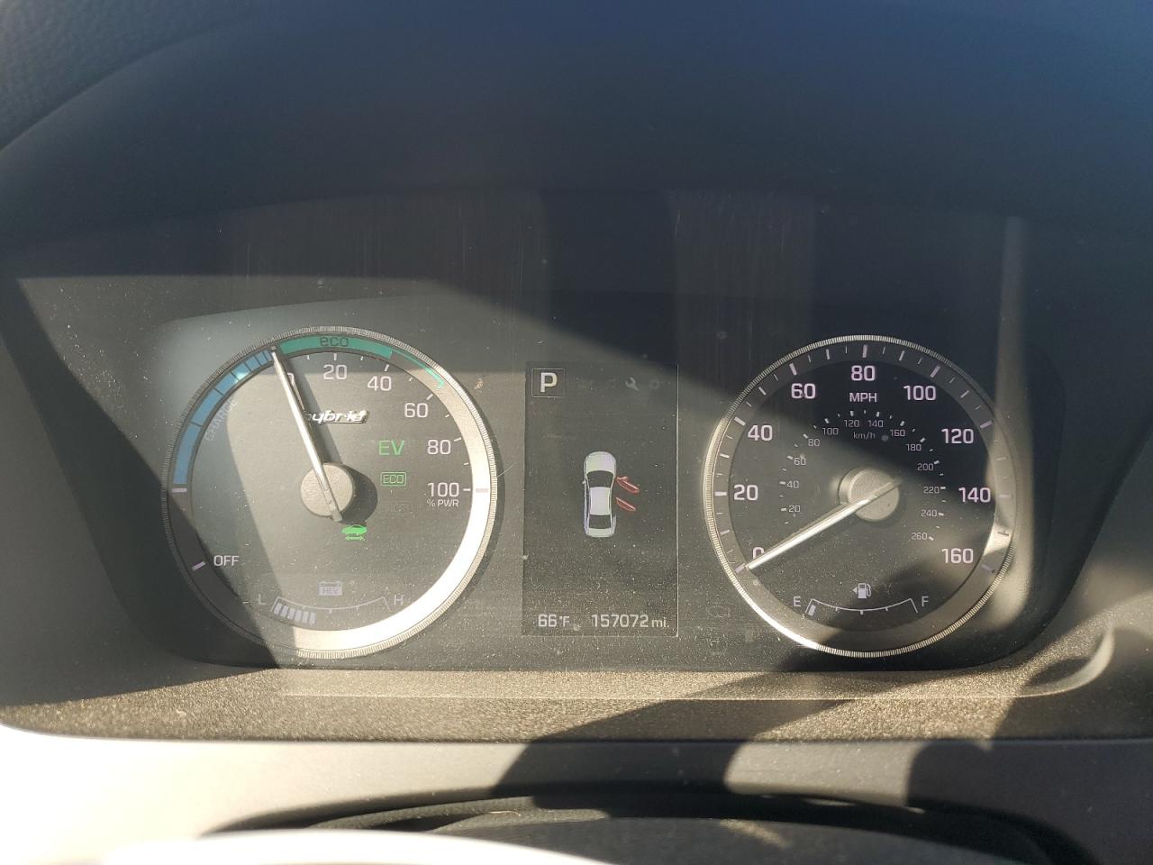 2016 Hyundai Sonata - Image 9