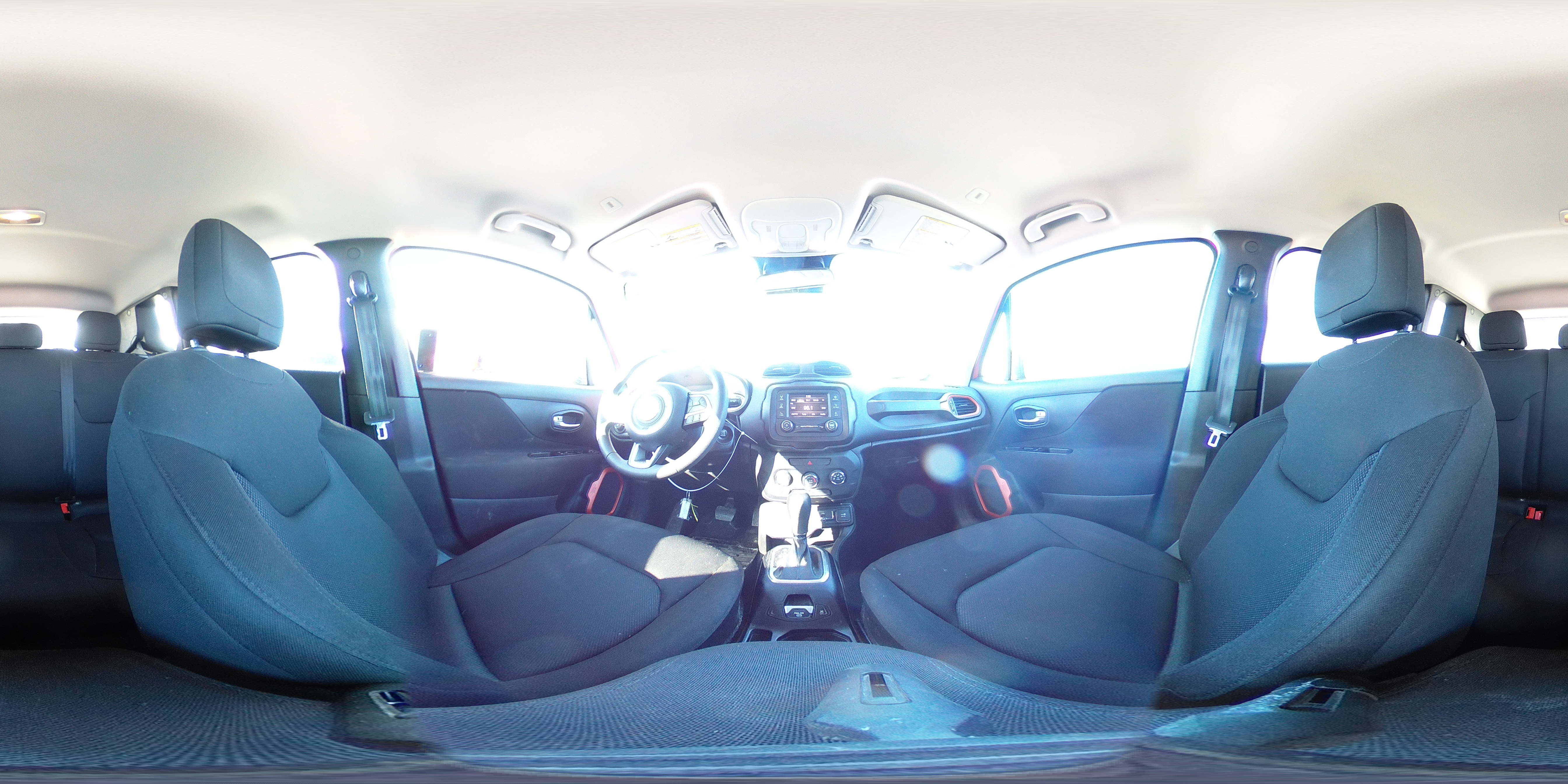 2020 Jeep Renegade - Image 15