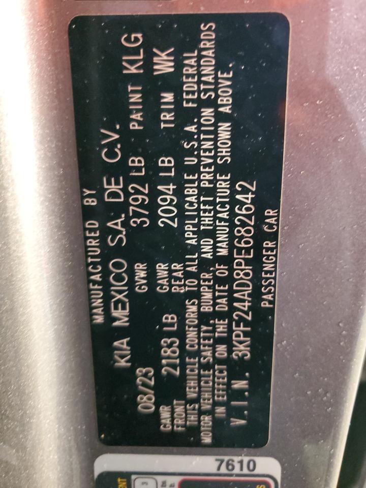 2023 Kia Forte - Image 13