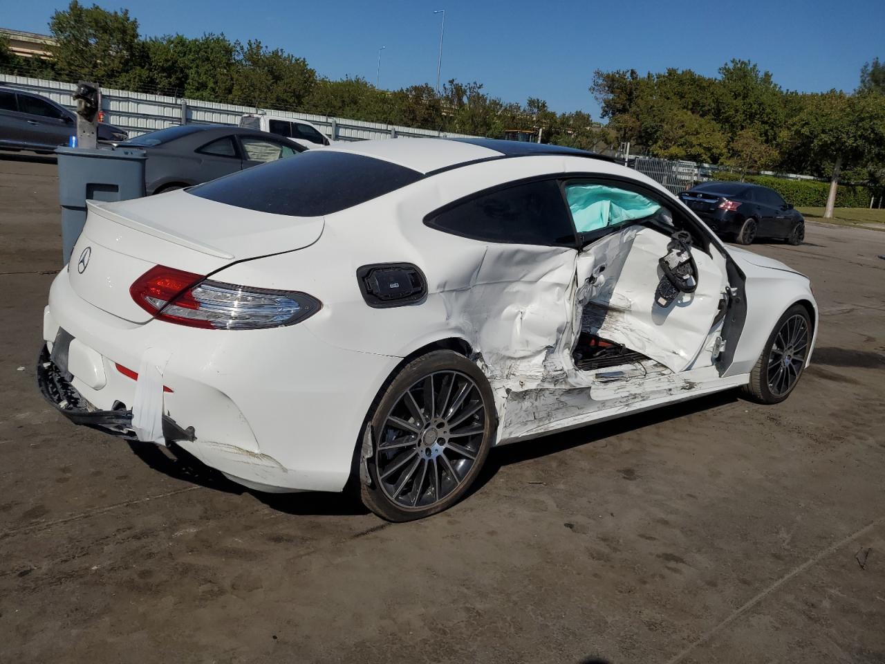 2017 Mercedes-Benz C-klasse - Image 3