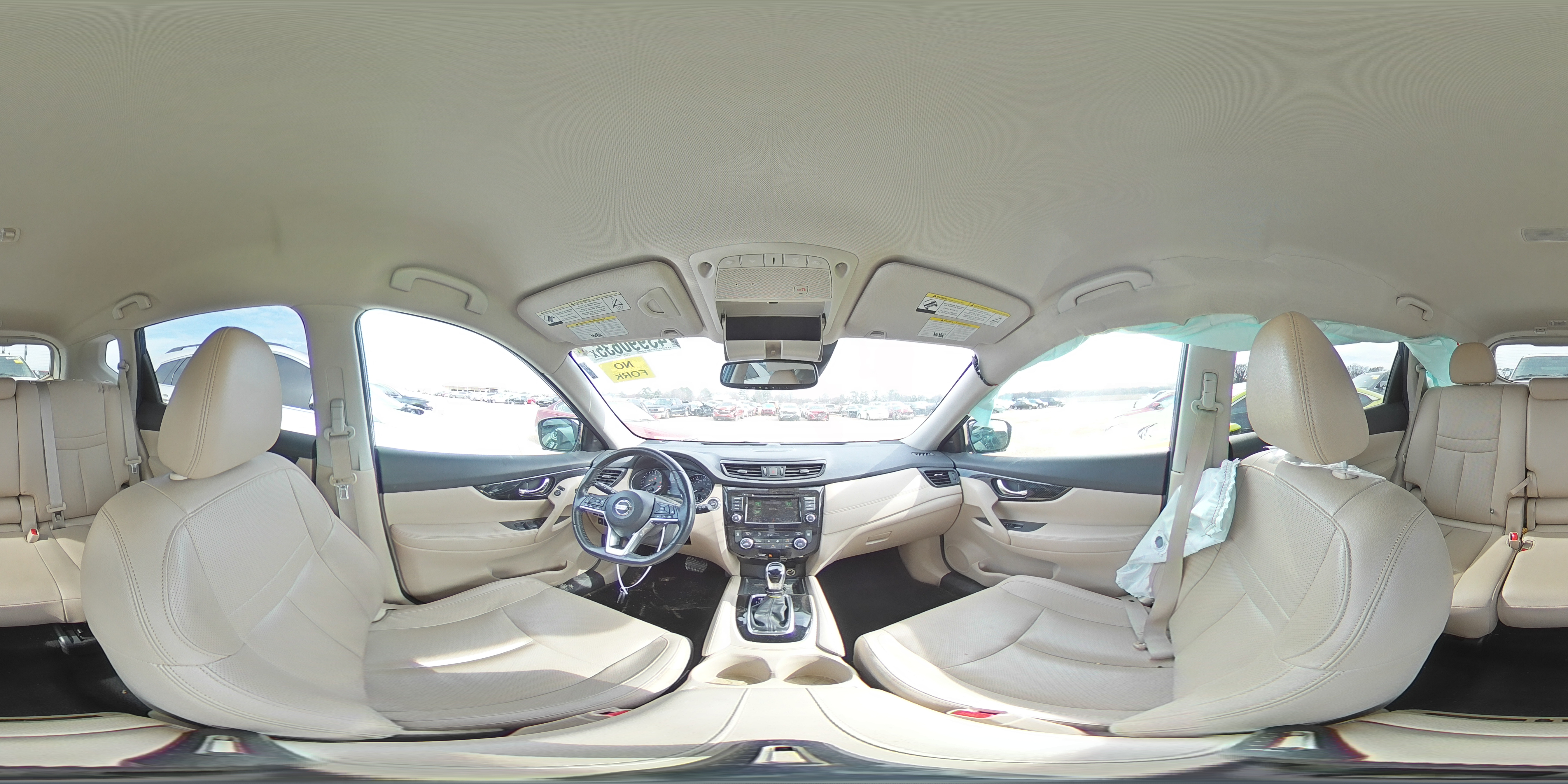 2018 Nissan Rogue - Image 14