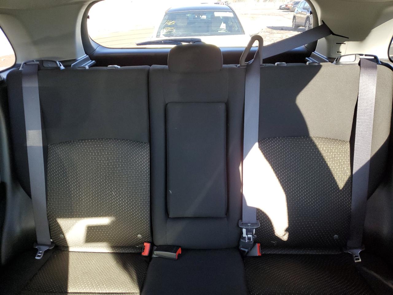 2016 Mitsubishi Outlander - Image 10