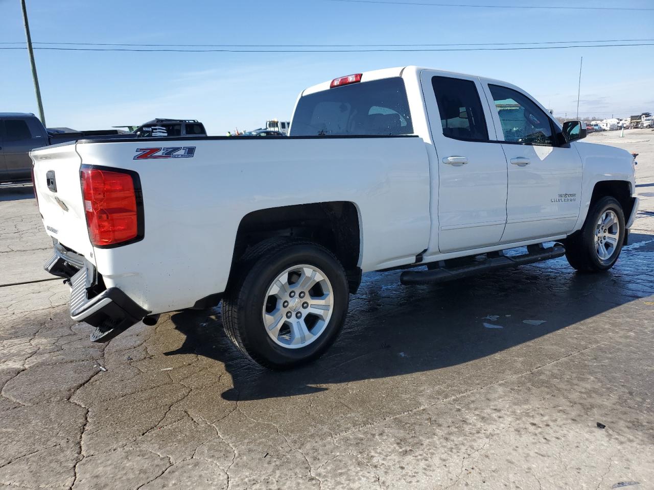2017 Chevrolet Silverado - Image 3