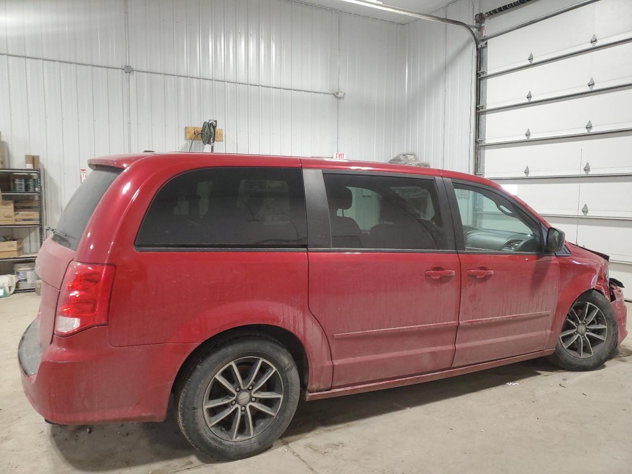 2015 Dodge Caravan - Image 3