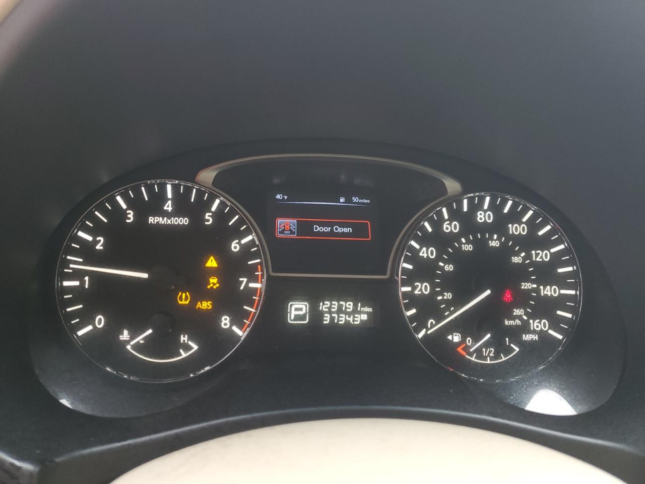 2015 Nissan Altima - Image 9