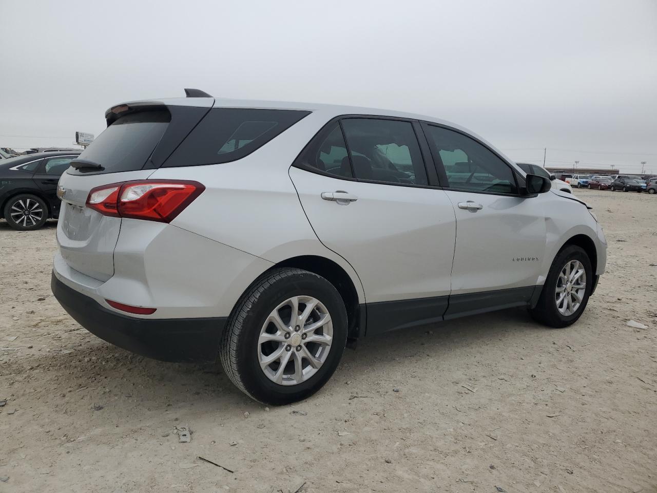 2021 Chevrolet Equinox - Image 3