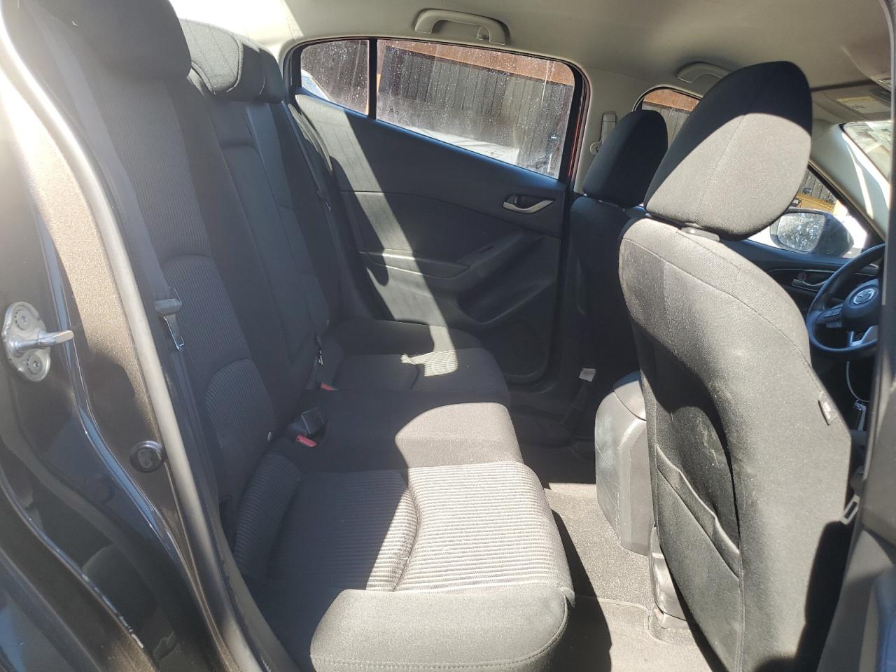 2016 Mazda 3 - Image 11