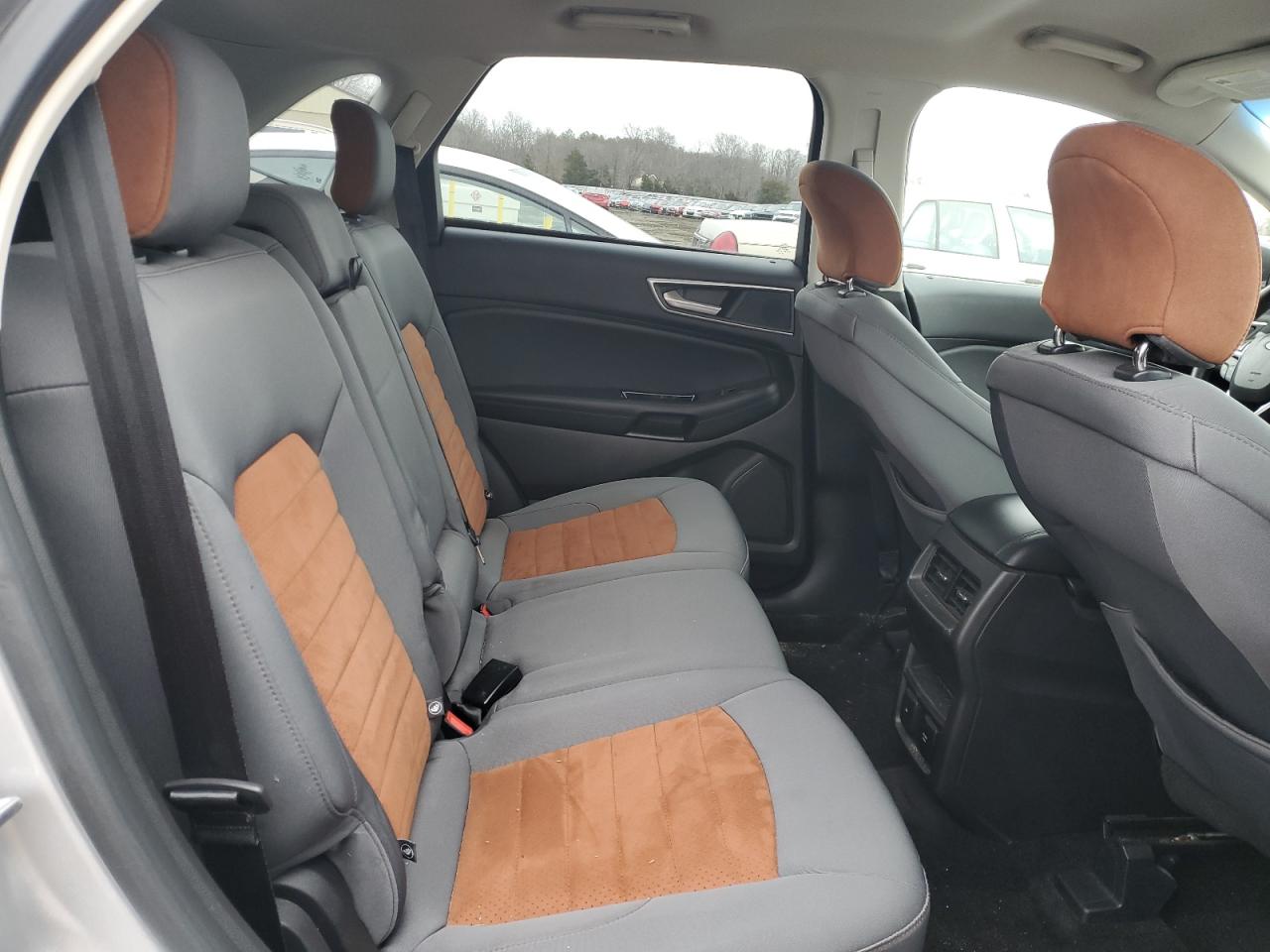 2018 Ford Edge - Image 10