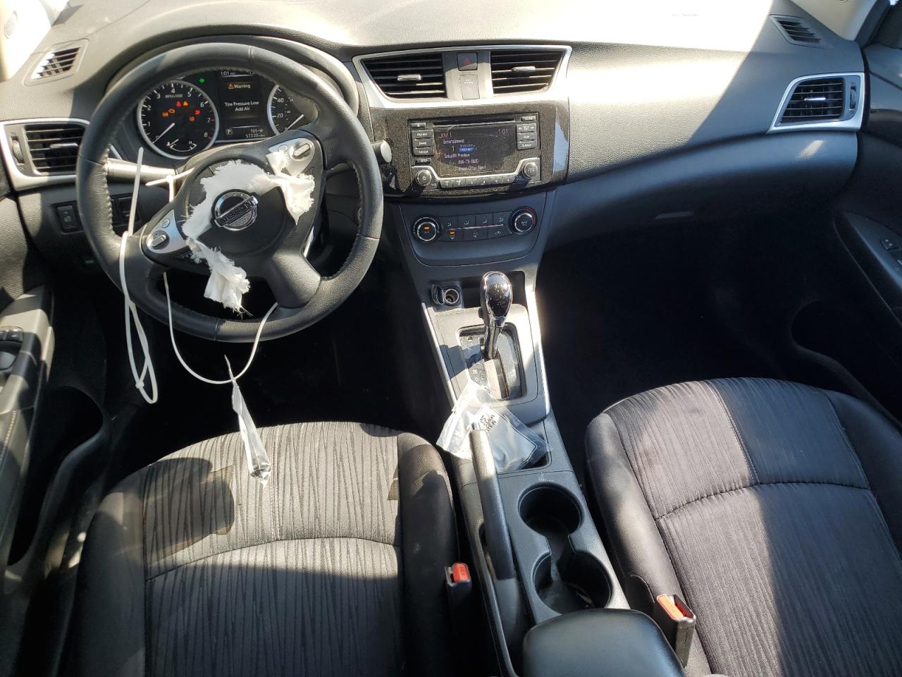 2016 Nissan Sentra - Image 8