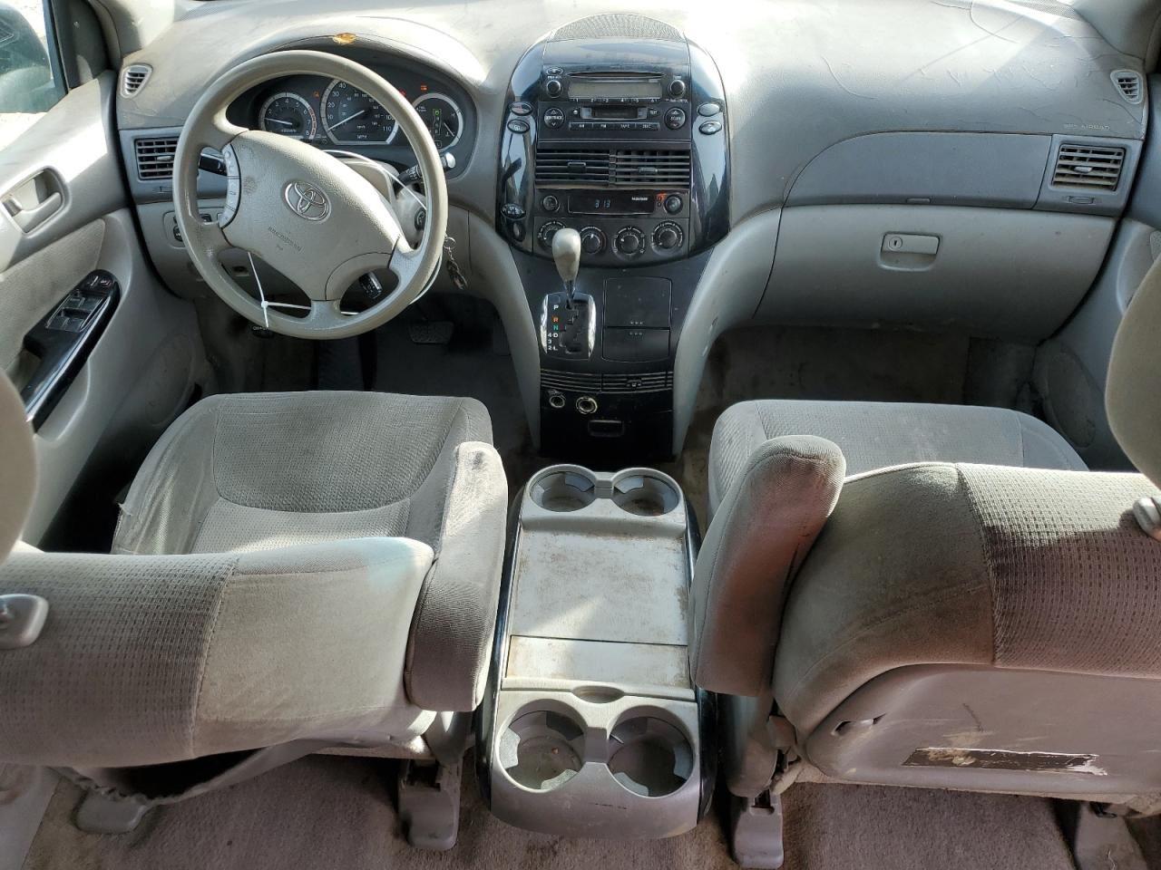 2005 Toyota Sienna - Image 8
