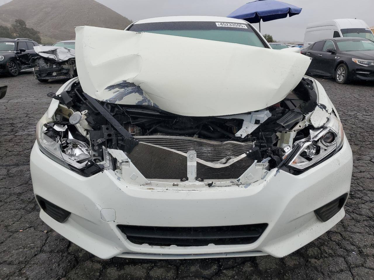 2018 Nissan Altima - Image 5