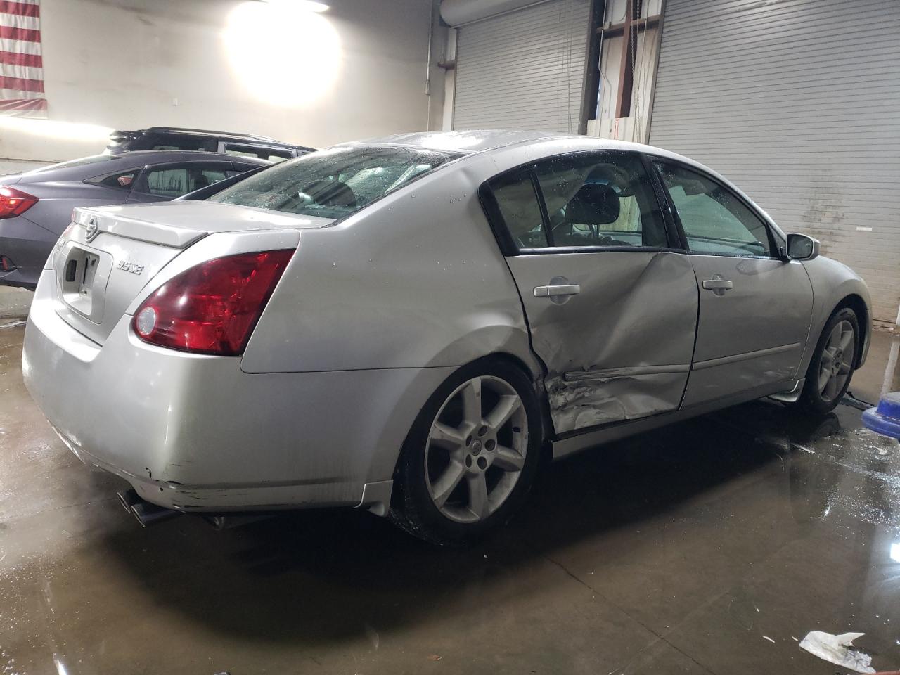 2004 Nissan Maxima - Image 3