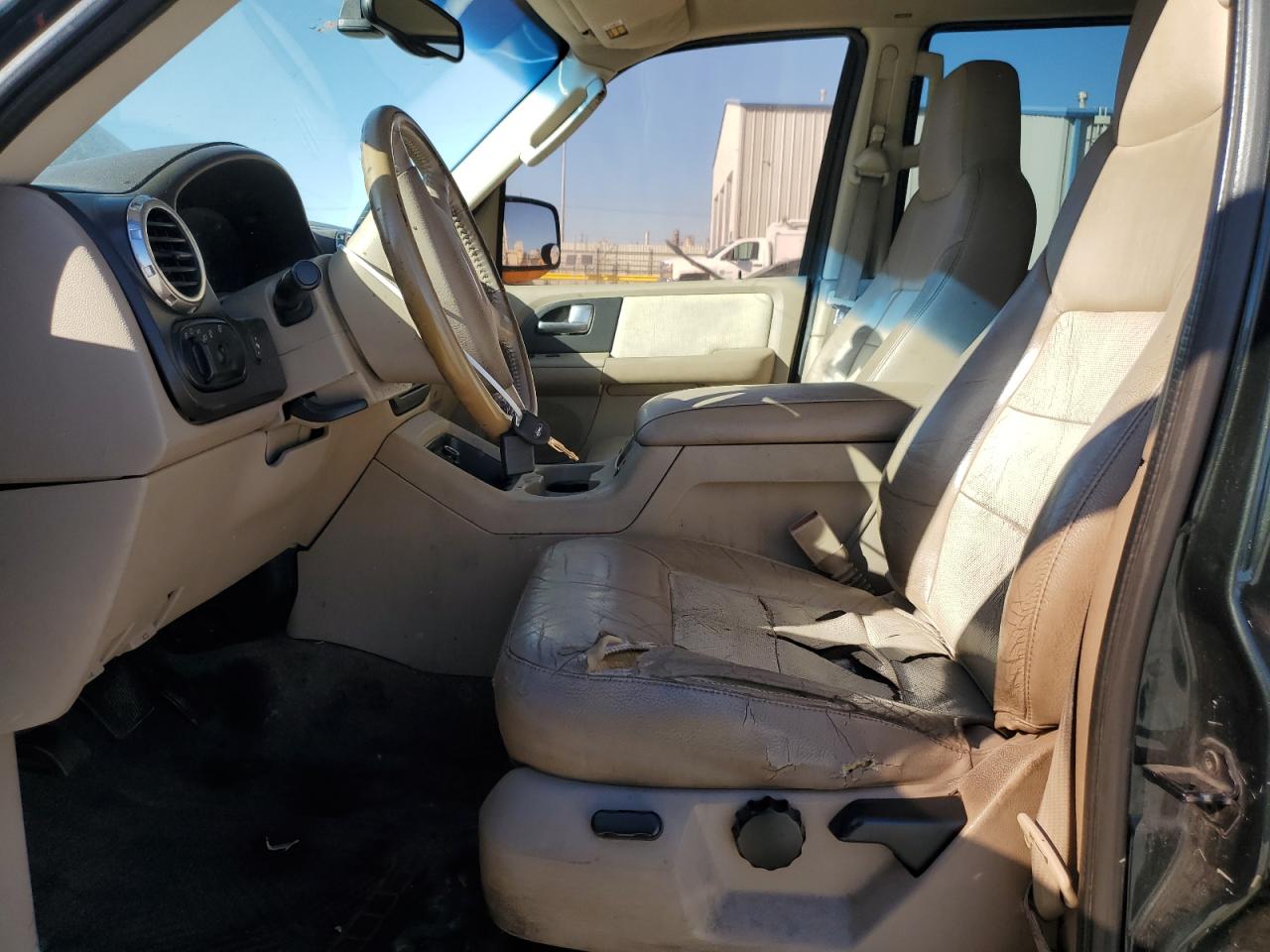 2003 Ford Expedition - Image 7