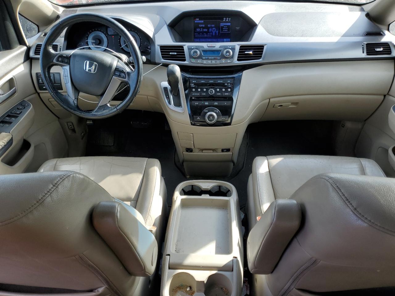 2012 Honda Odyssey - Image 8