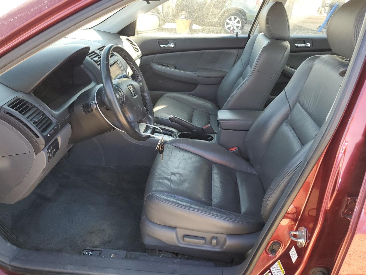 2004 Honda Accord - Image 7