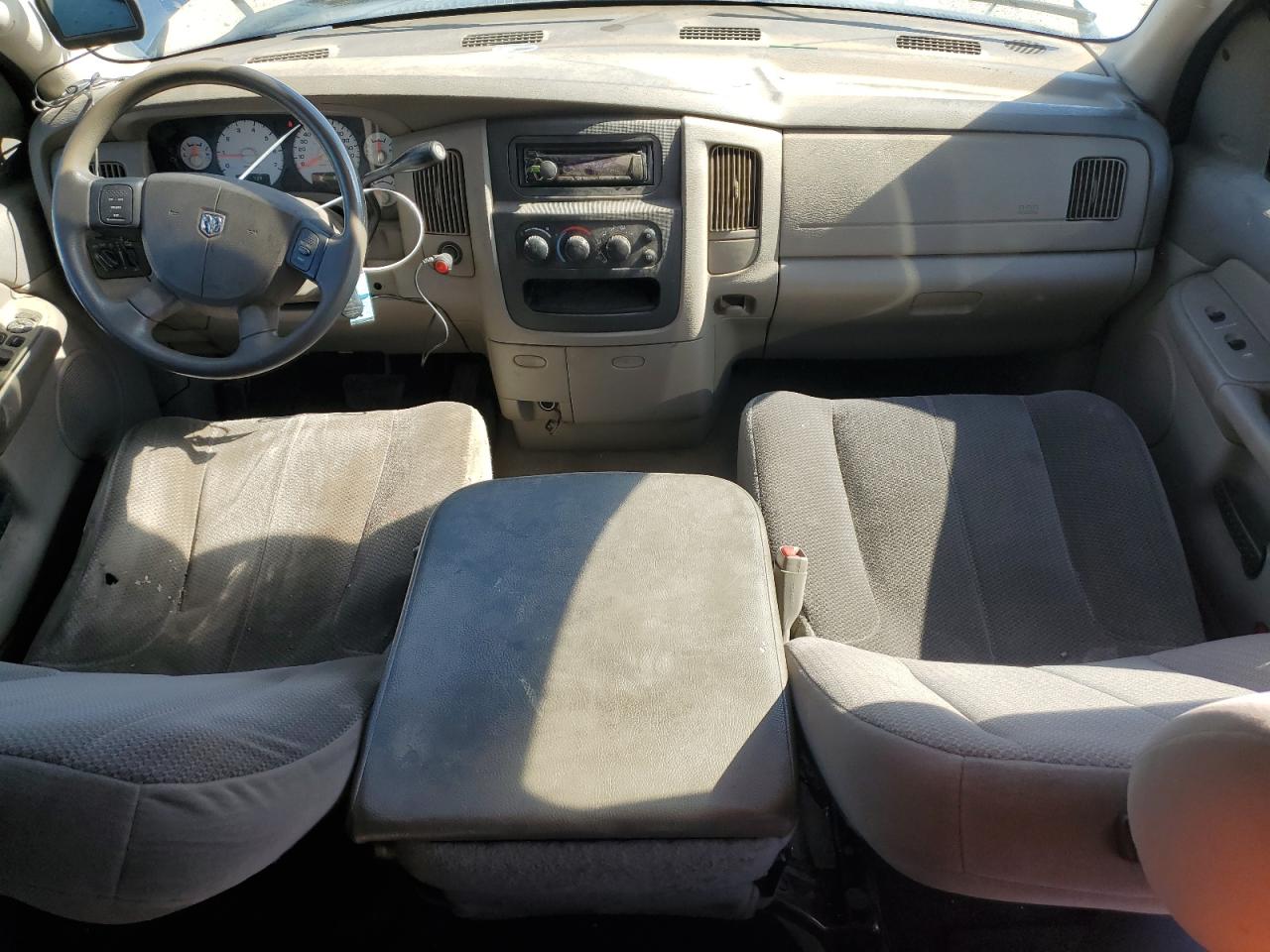 2004 Dodge RAM - Image 8