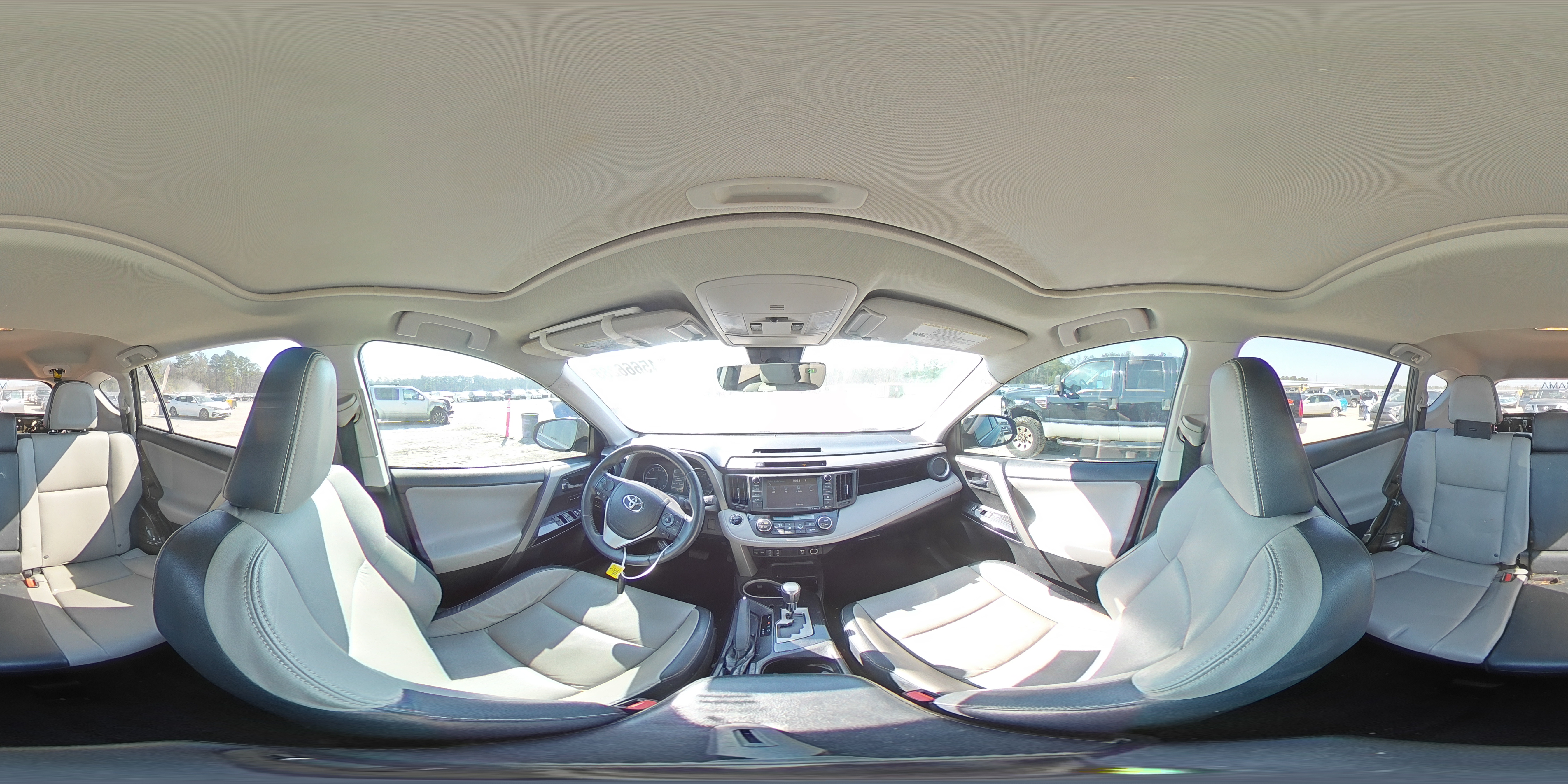 2016 Toyota RAV 4 - Image 14