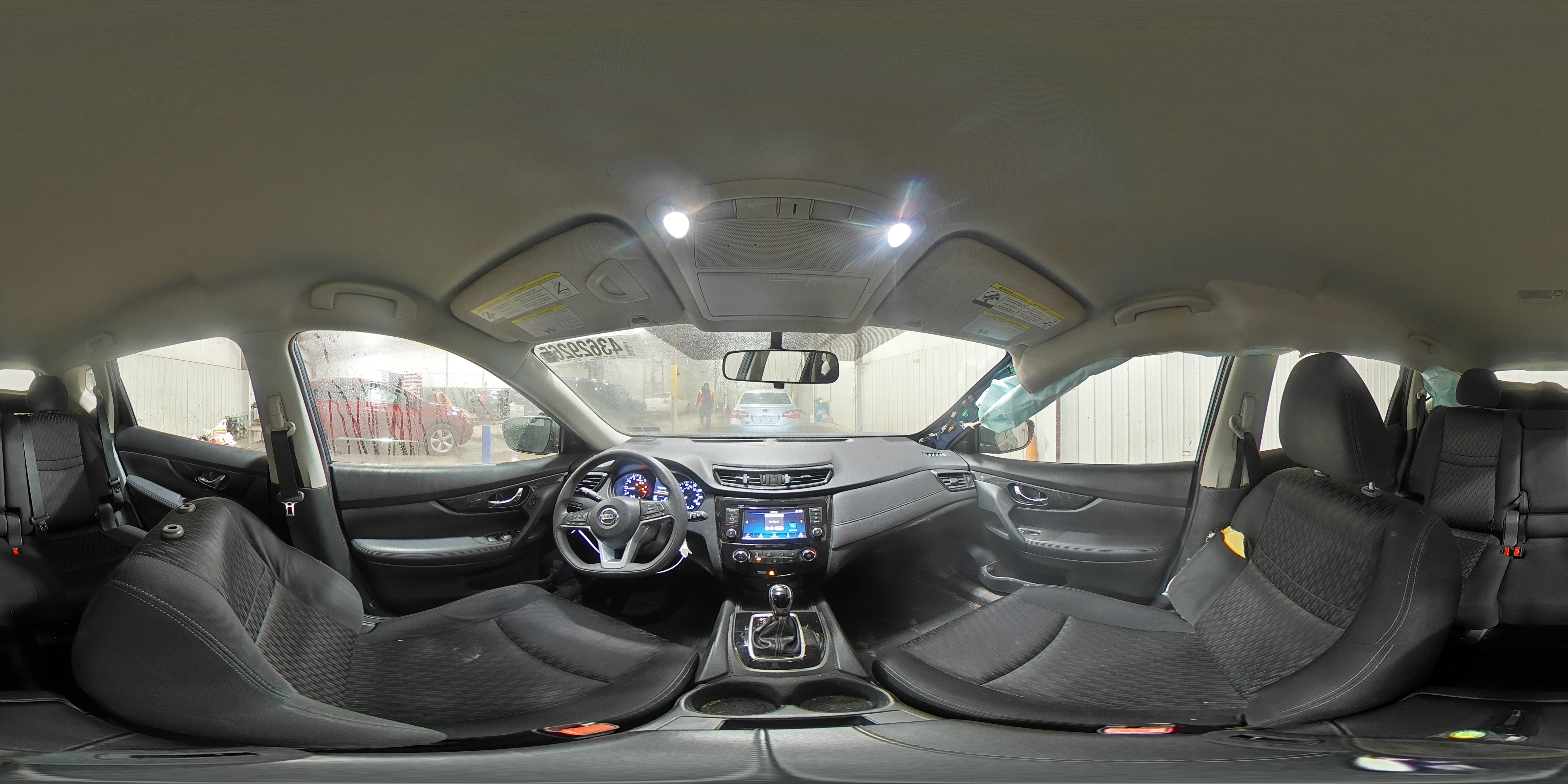 2018 Nissan Rogue - Image 14