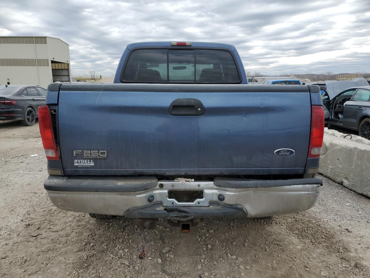 2004 Ford F250 - Image 6