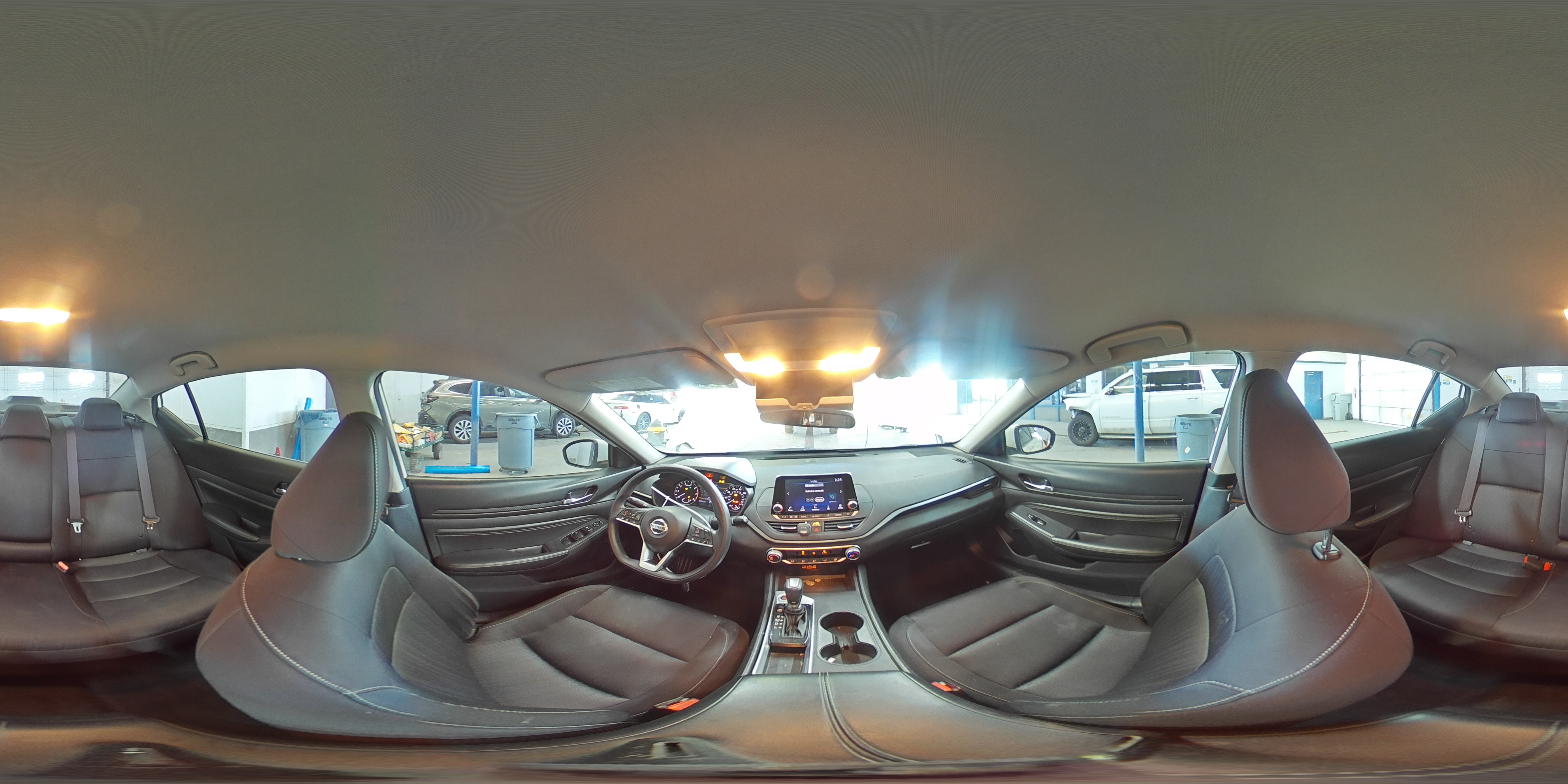 2019 Nissan Altima - Image 13