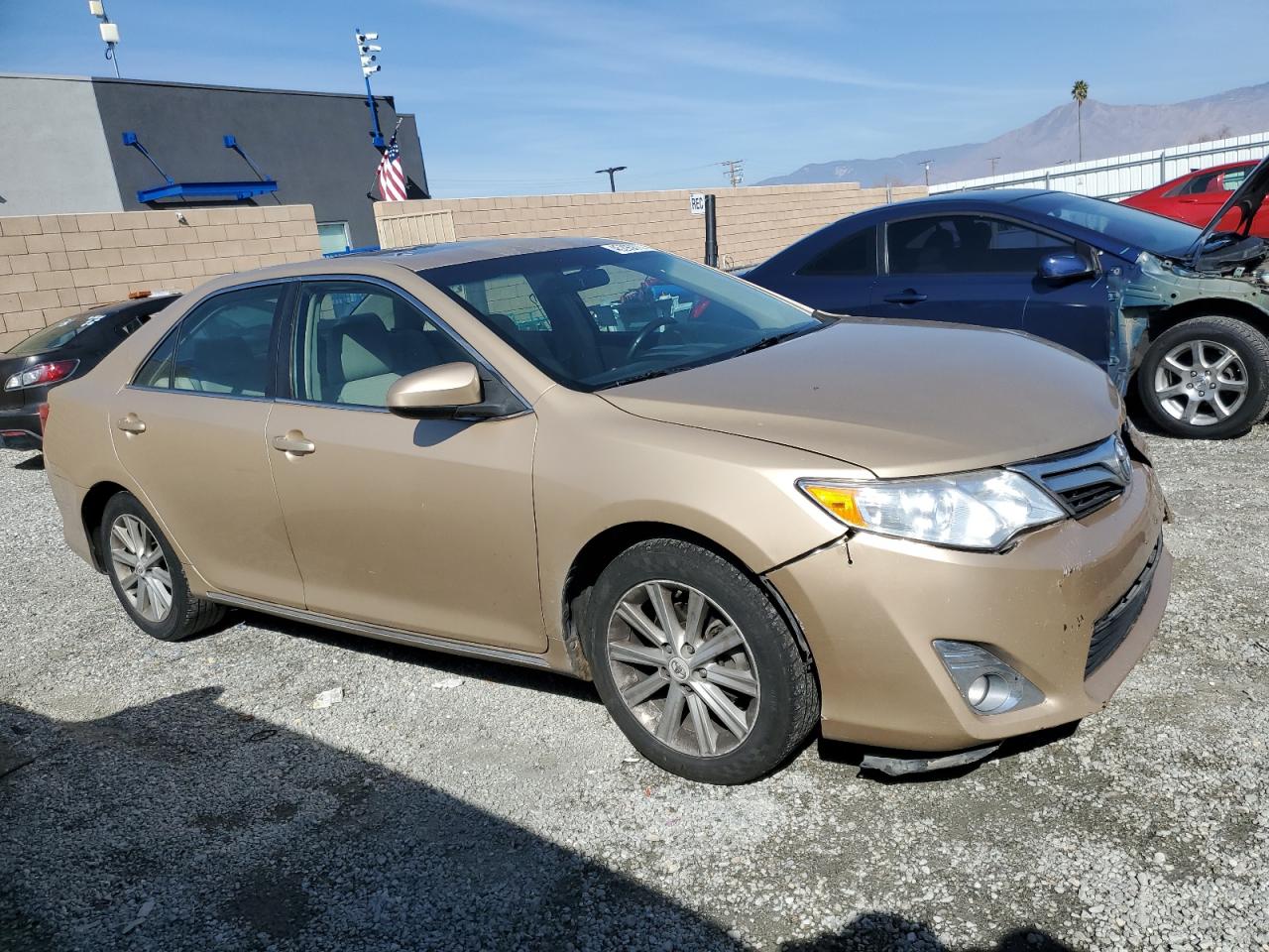 2012 Toyota Camry - Image 4