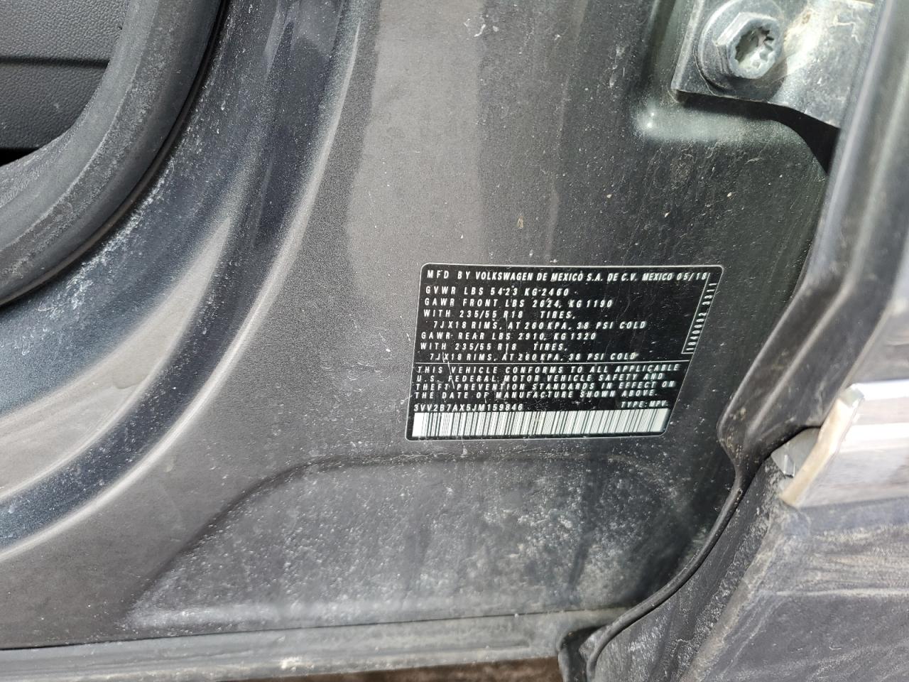 2018 Volkswagen Tiguan - Image 13