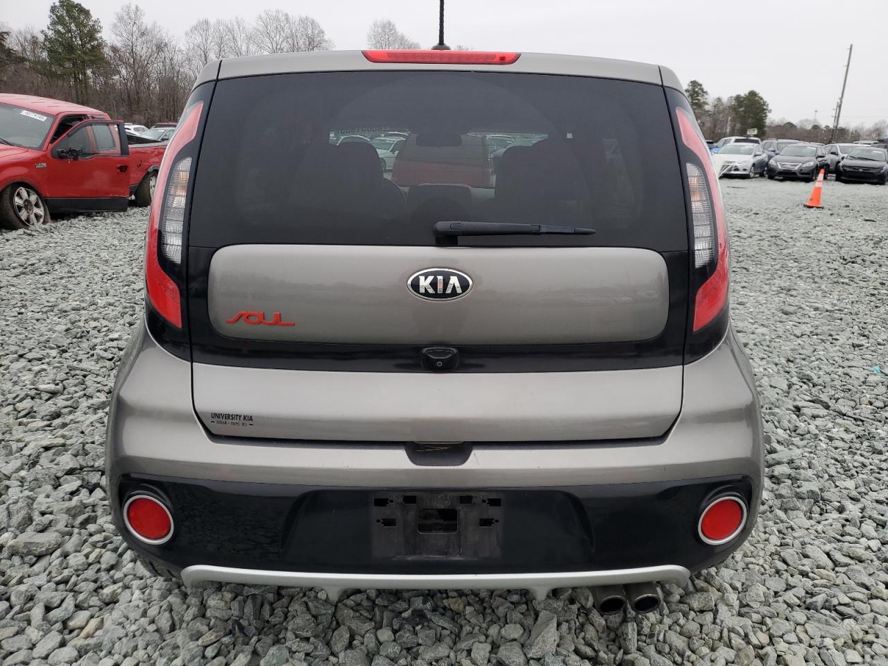 2017 Kia Soul - Image 6