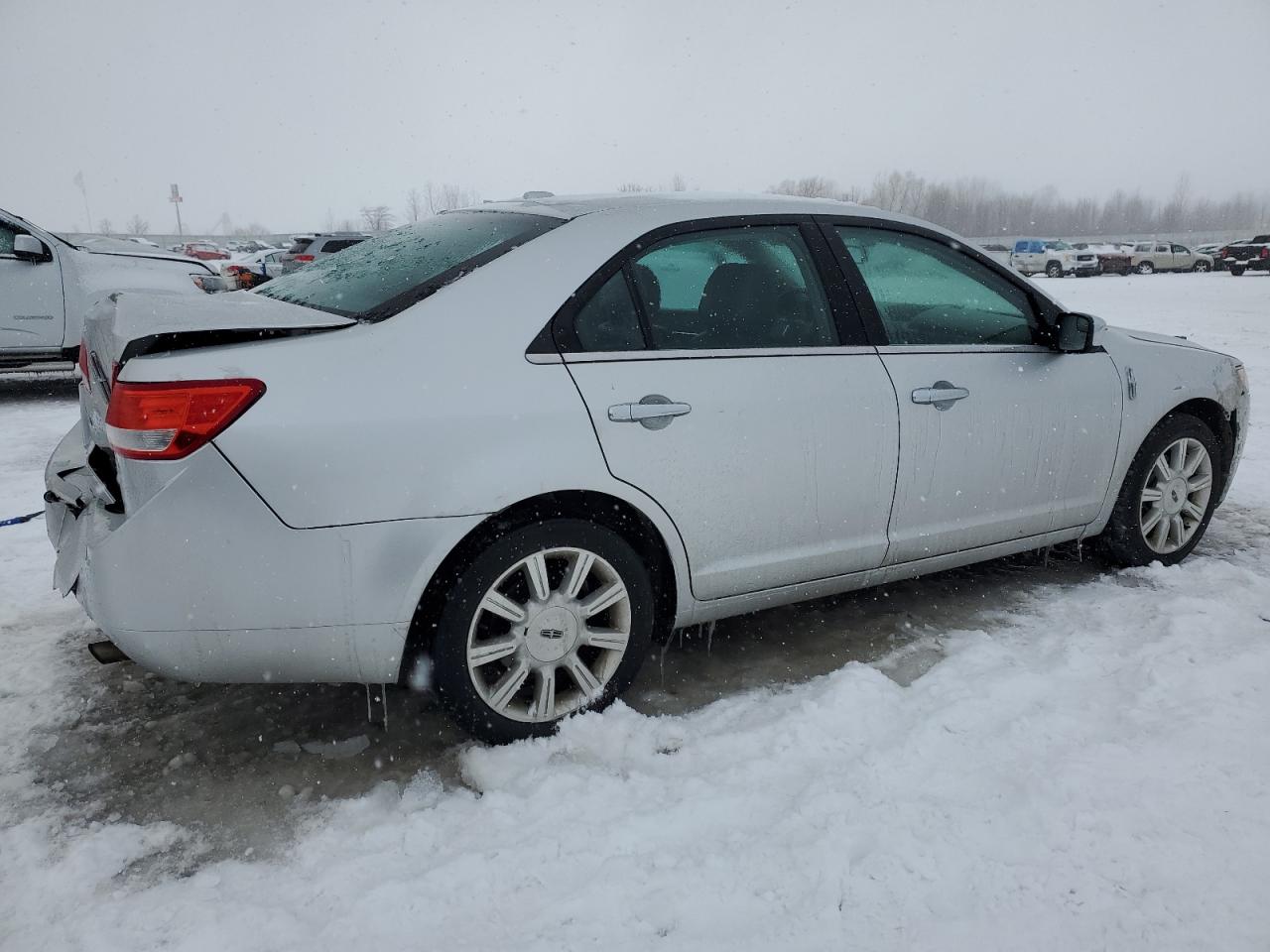 2012 Lincoln MKZ - Image 3