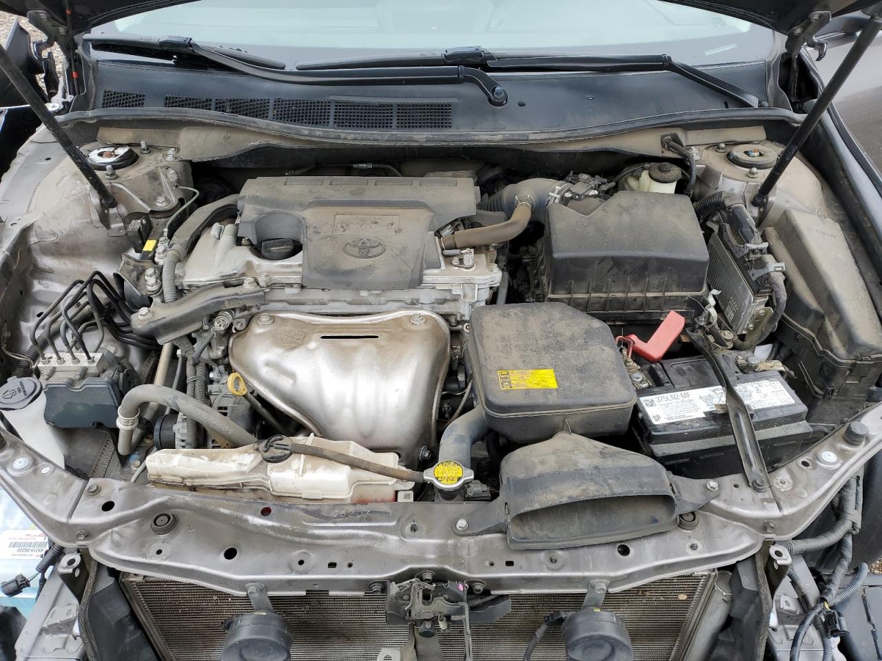 2015 Toyota Camry - Image 13