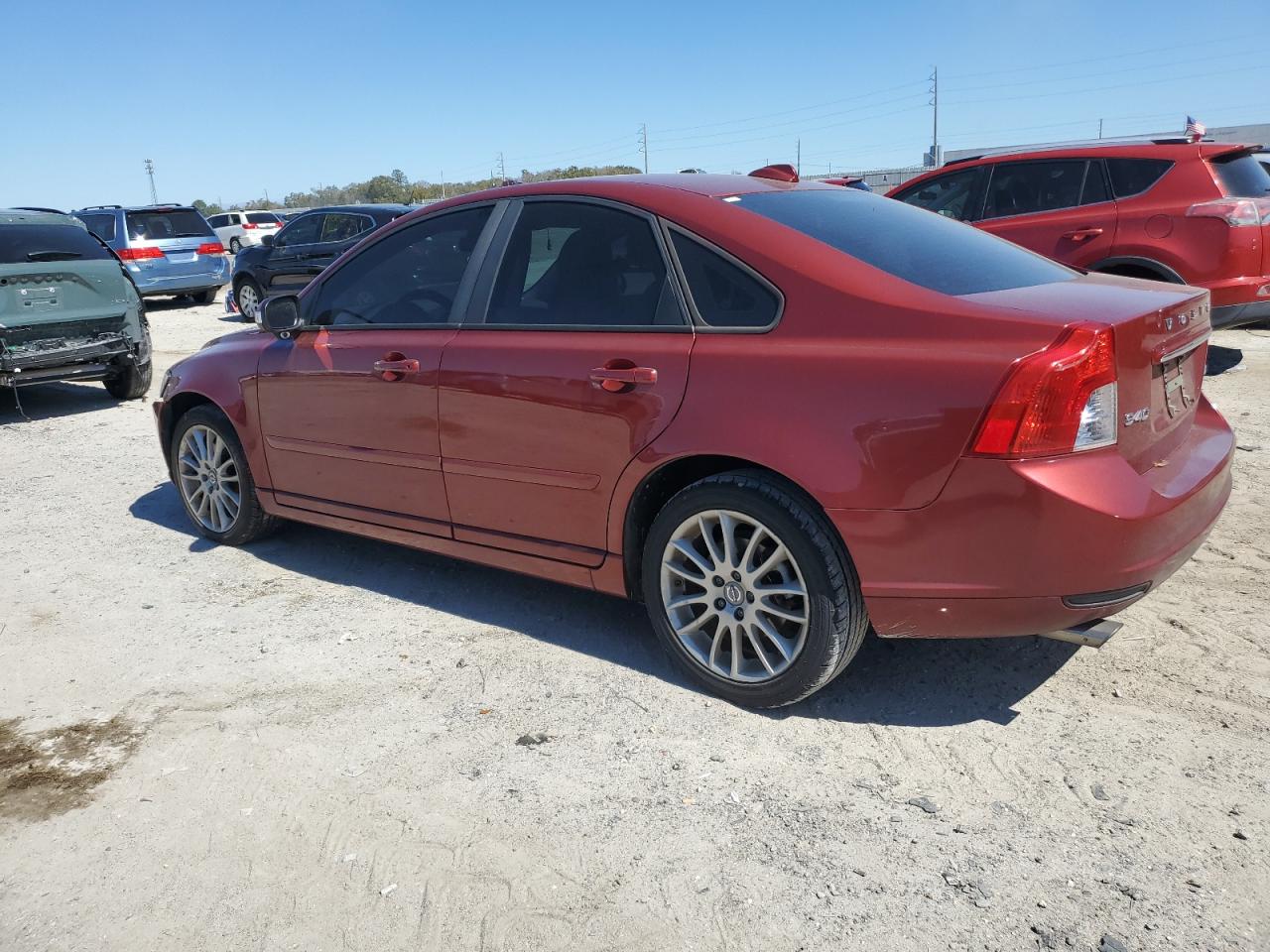 2011 Volvo S40 - Image 2