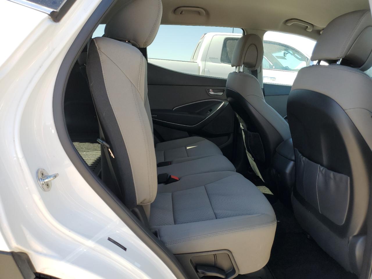 2017 Hyundai Santa Fe - Image 11