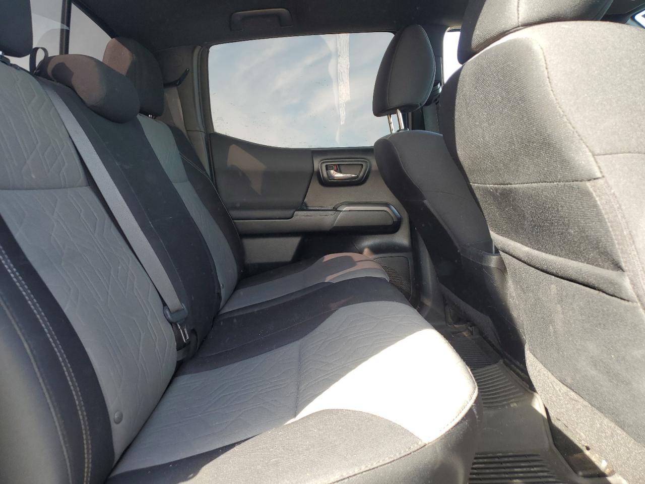 2021 Toyota Tacoma - Image 10