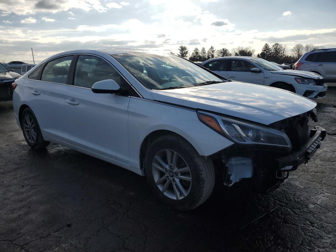 2017 Hyundai Sonata - Image 4
