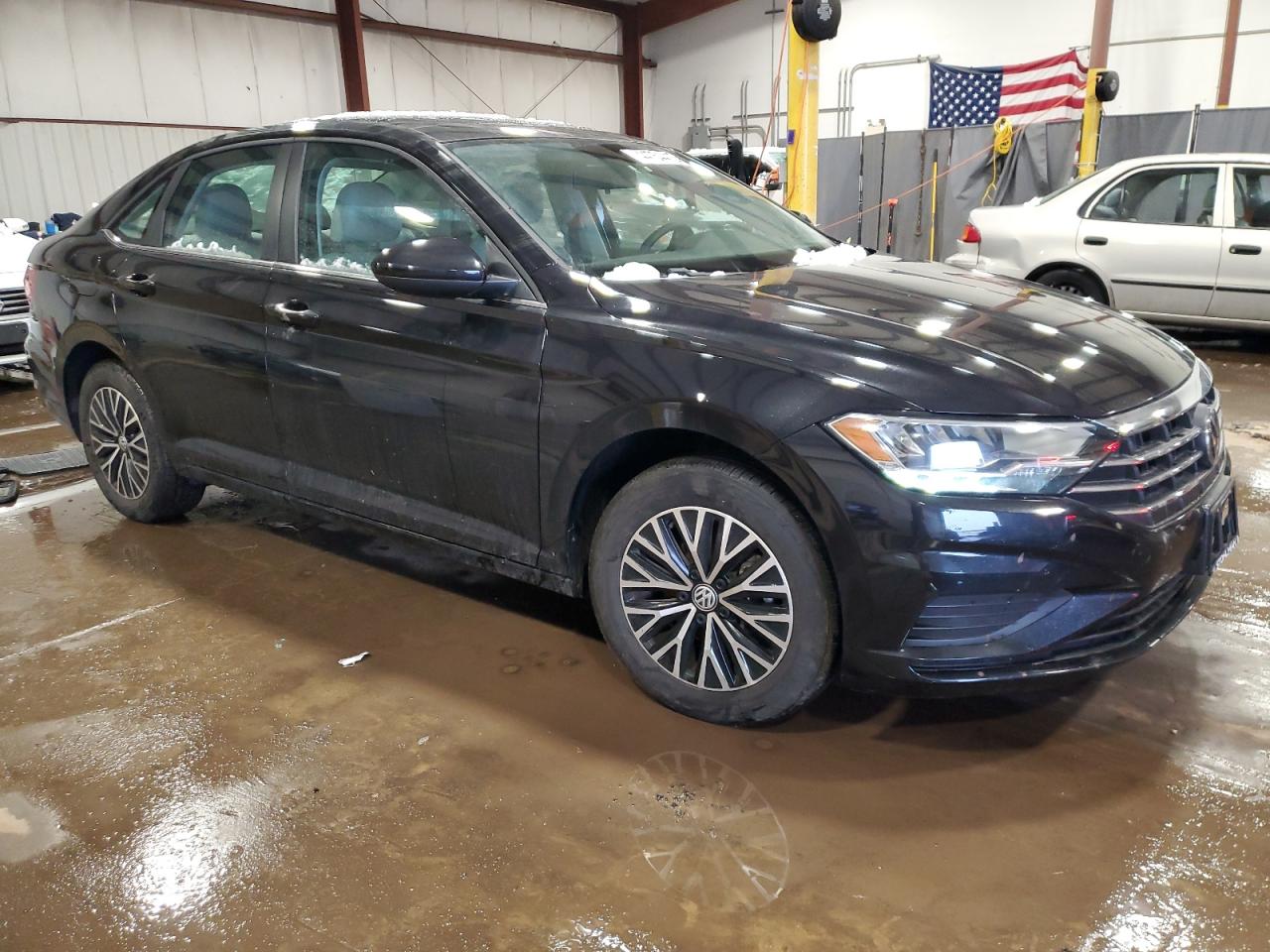 2021 Volkswagen Jetta - Image 4