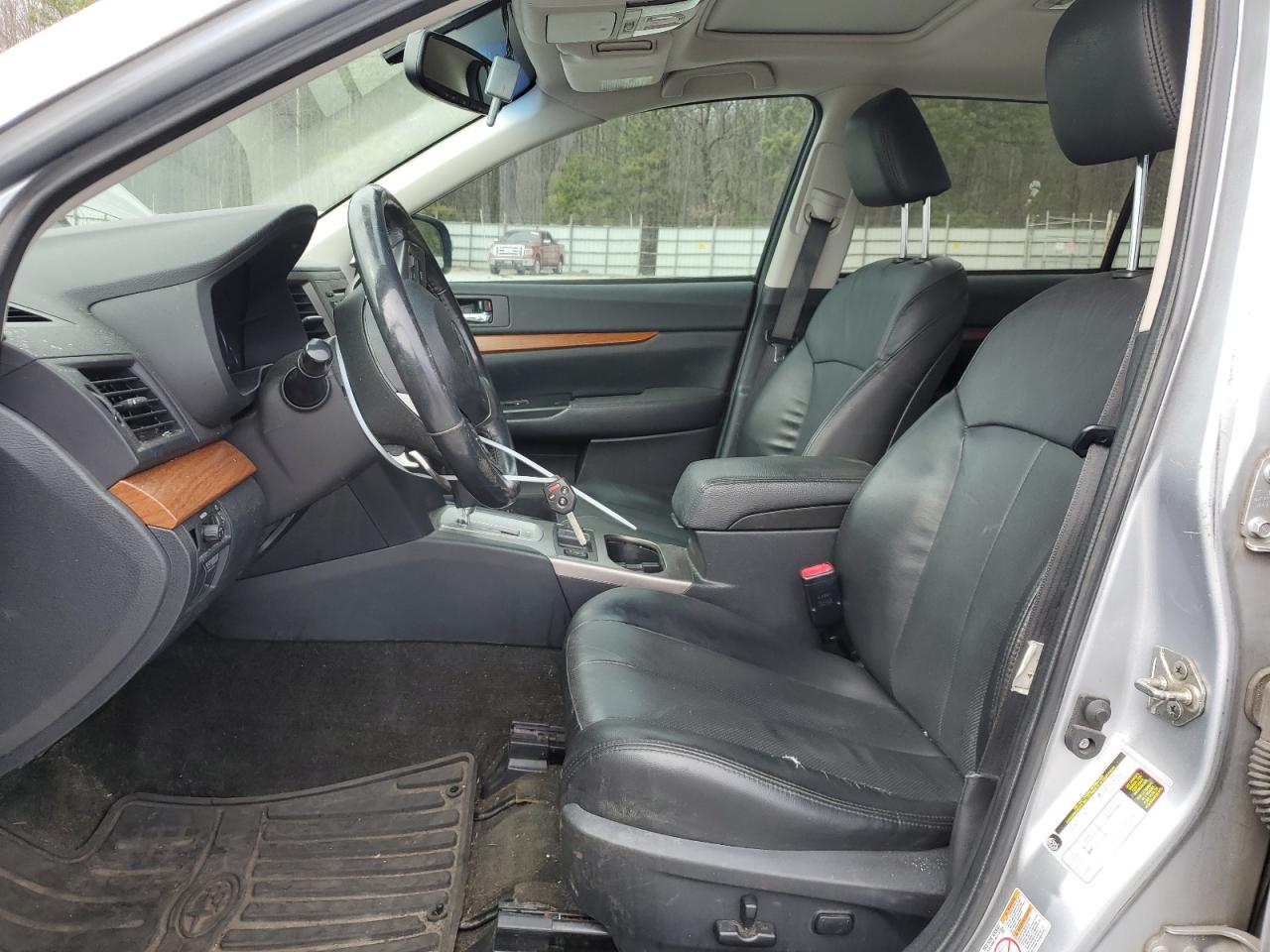 2013 Subaru Outback - Image 7