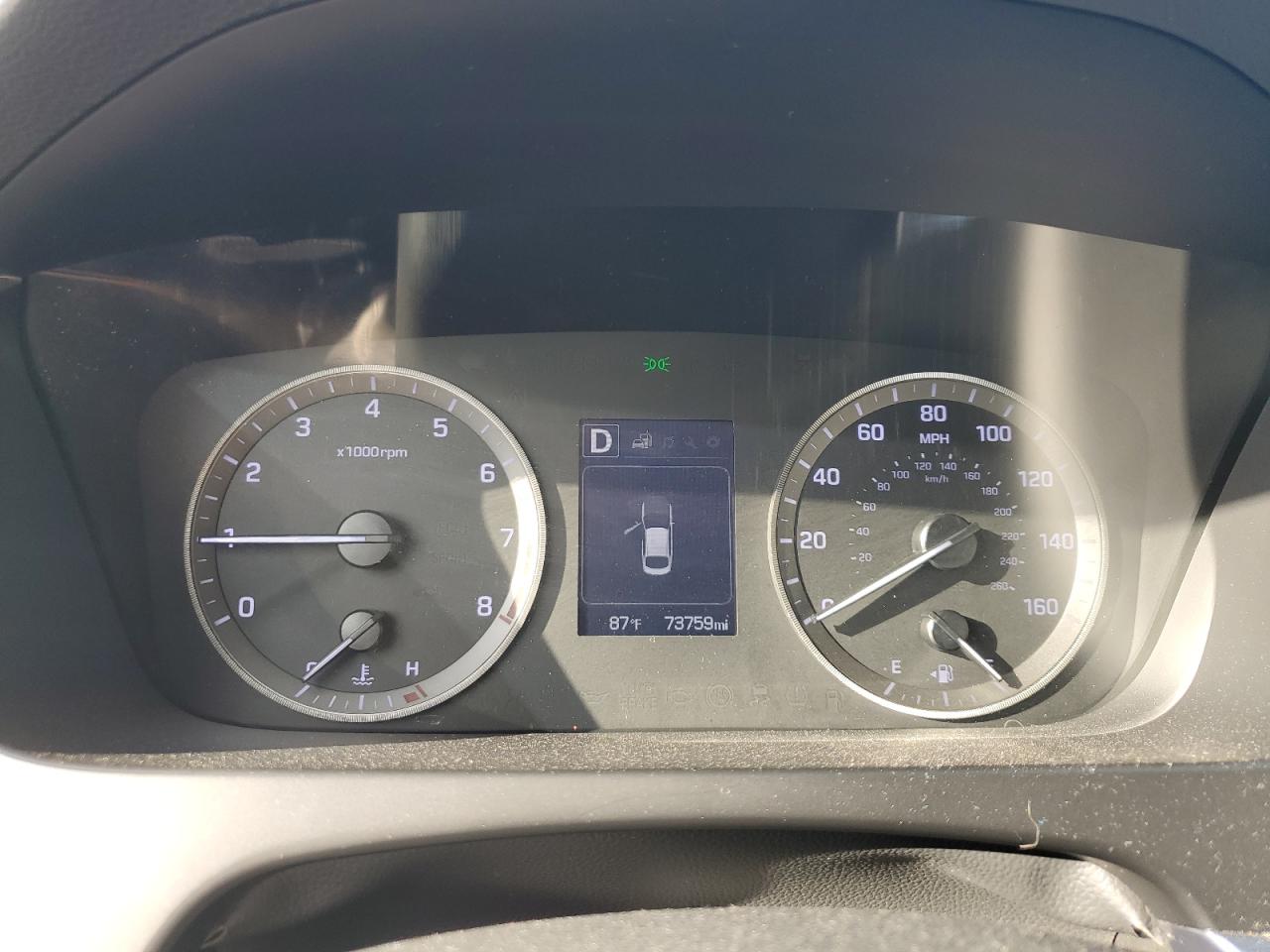 2015 Hyundai Sonata - Image 9