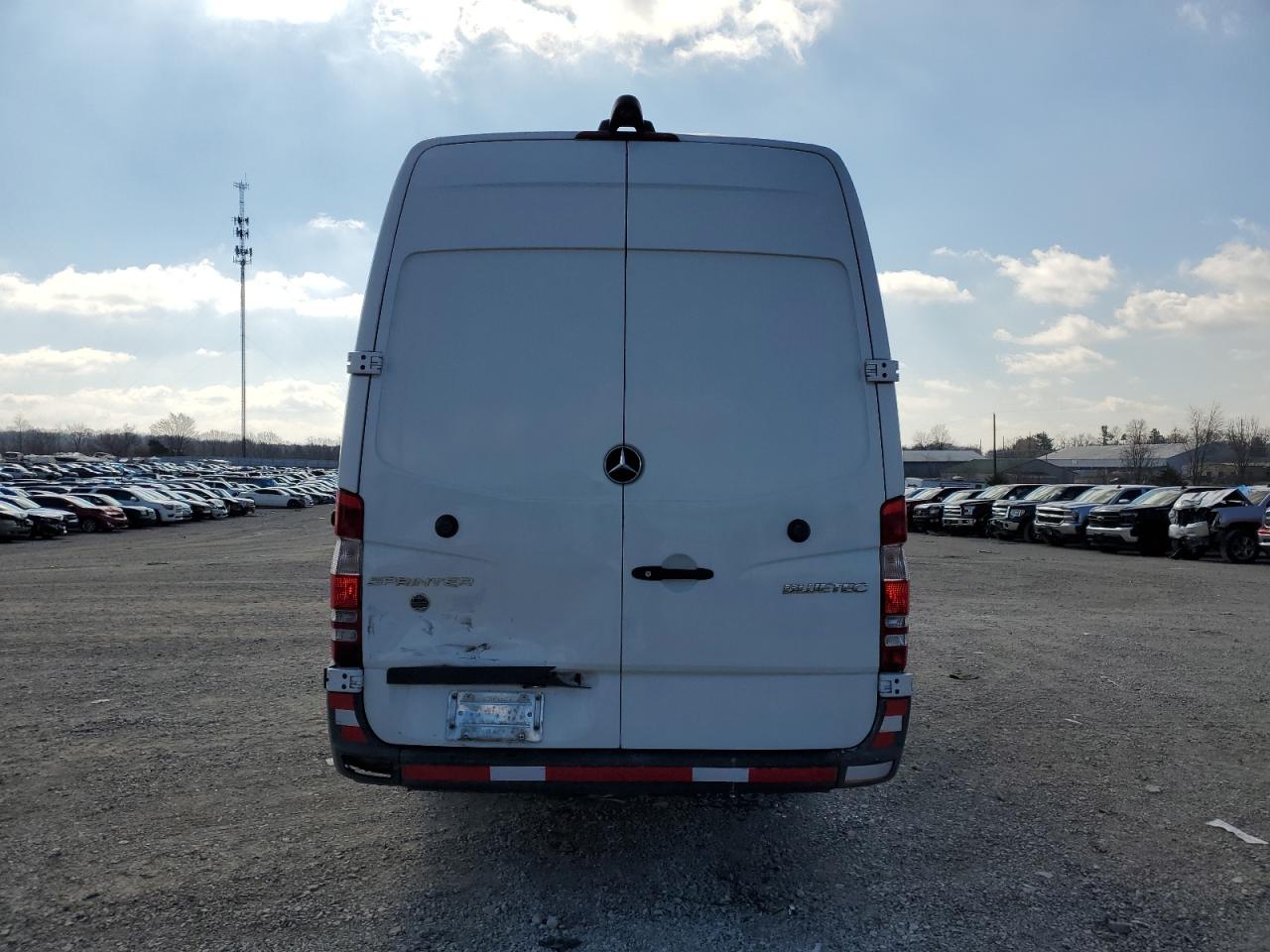 2015 Mercedes-Benz Sprinter - Image 6