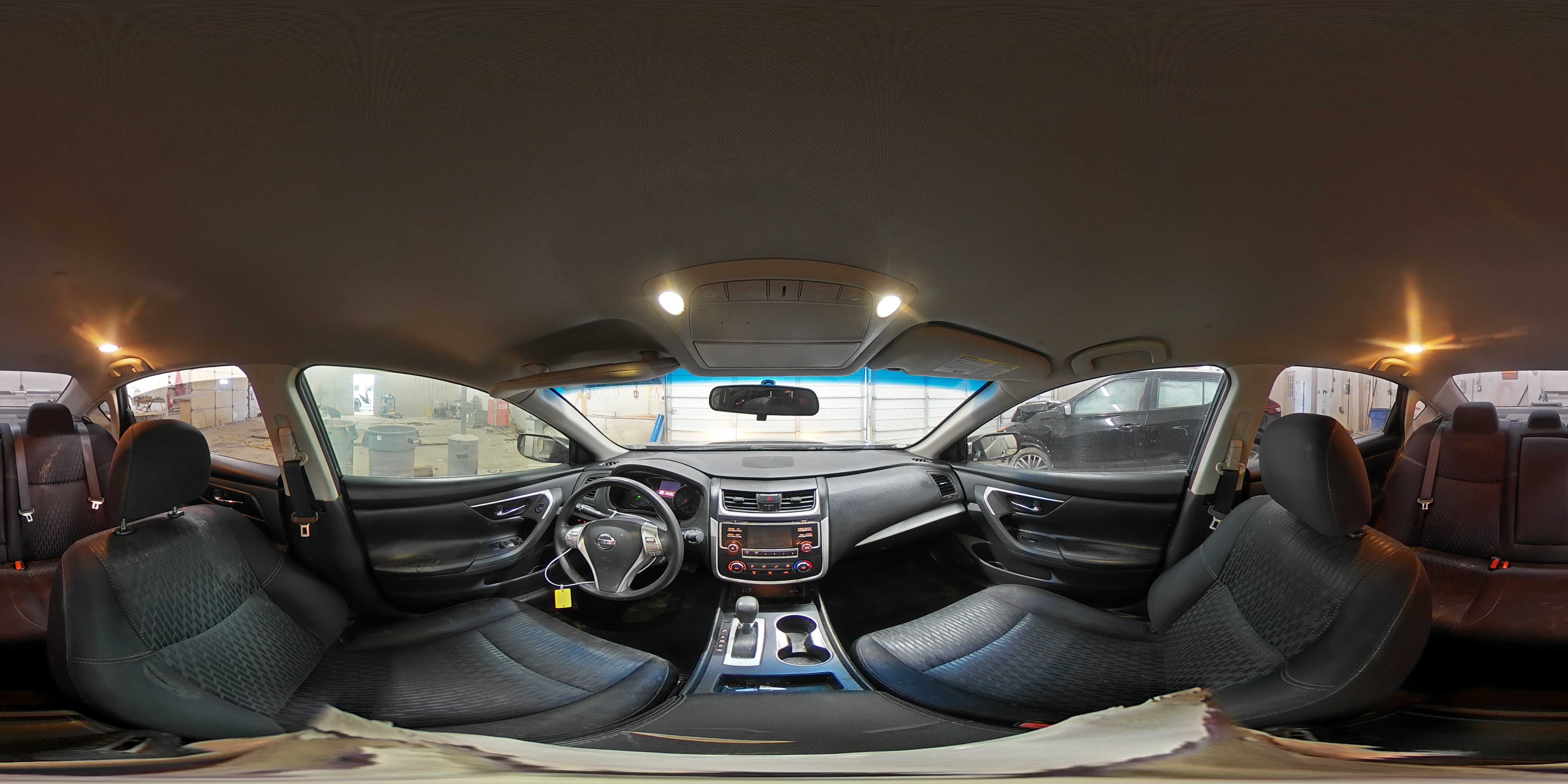 2016 Nissan Altima - Image 14